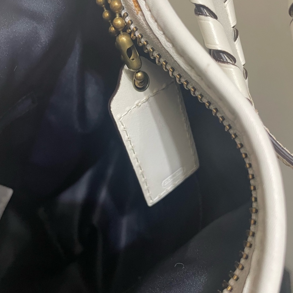 Coach Navy and Cream Signature Shoulder Bag - Picture 6 of 11